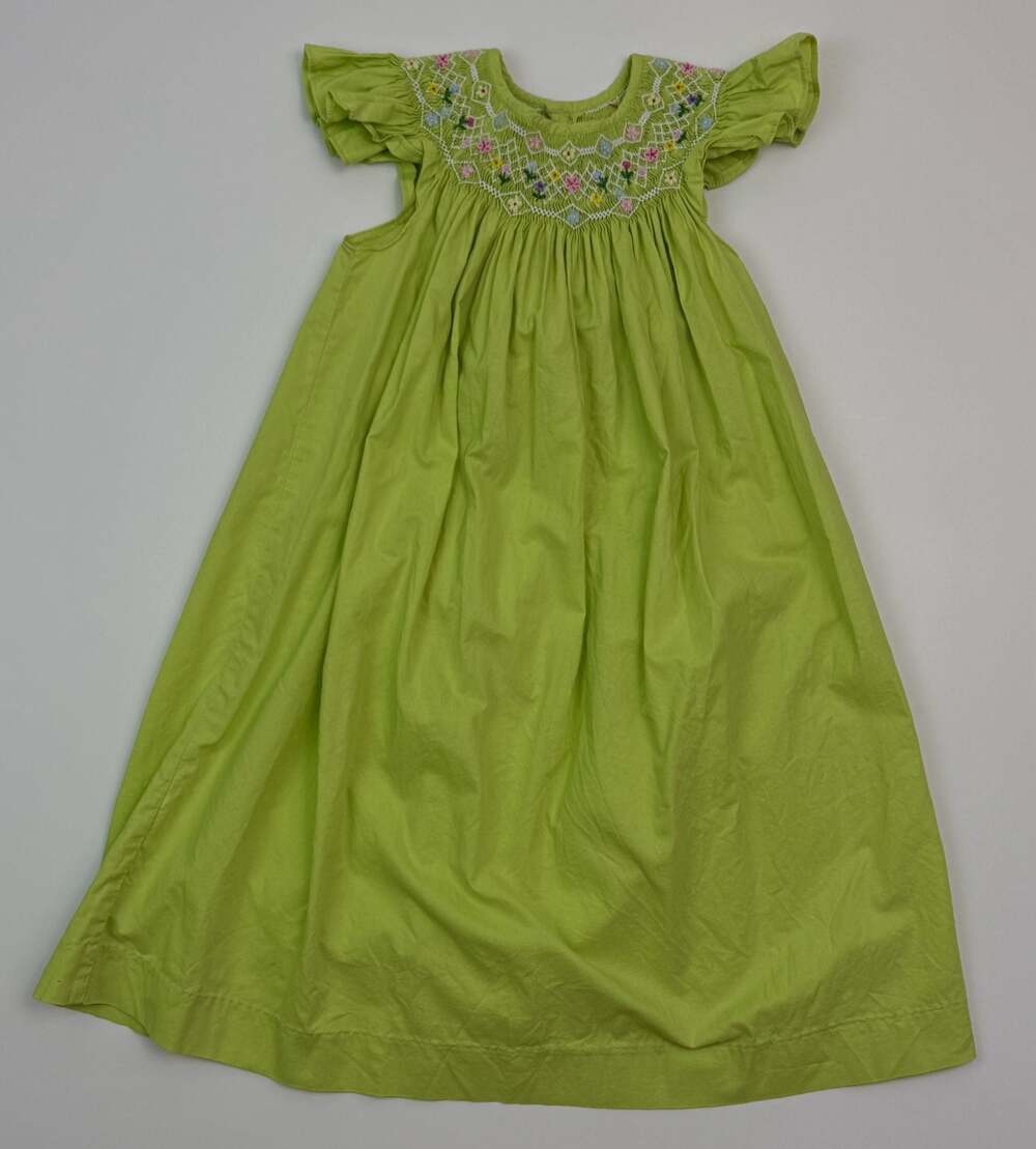 Mom & Me Green Smocked Floral Flutter Sleeve Toddler Dress Size 2T 24” long